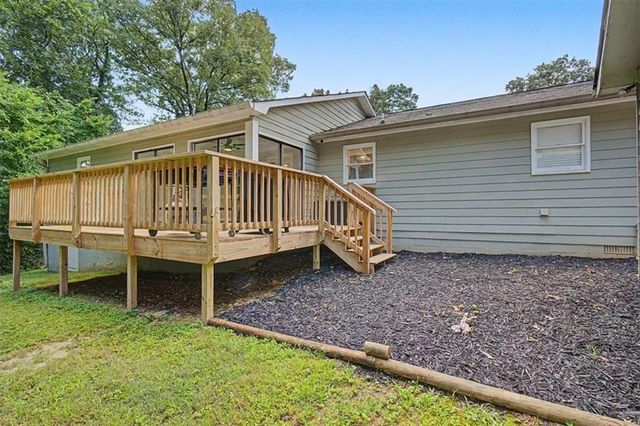 611 Calloway Drive, Rockmart, GA 30153