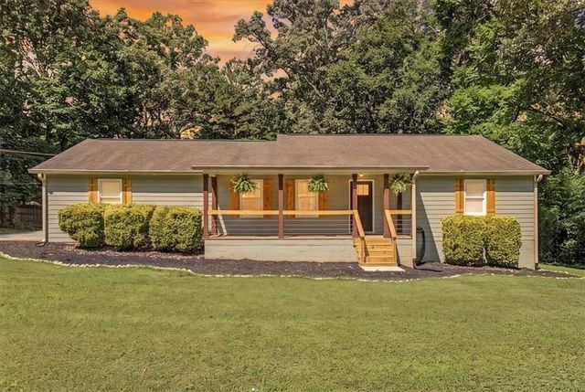 611 Calloway Drive, Rockmart, GA 30153