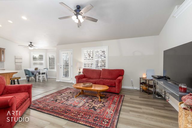 571 E 2250 N, North Ogden, UT 84414