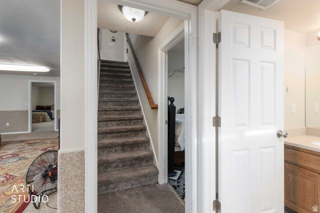 571 E 2250 N, North Ogden, UT 84414