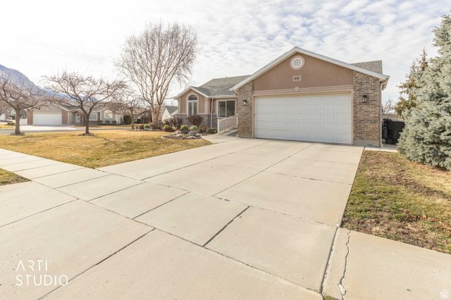 571 E 2250 N, North Ogden, UT 84414