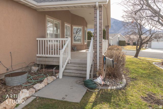 571 E 2250 N, North Ogden, UT 84414