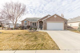 571 E 2250 N, North Ogden, UT 84414