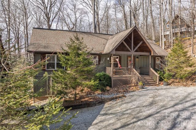 1600 Black Oak Drive, Sapphire, NC 28774