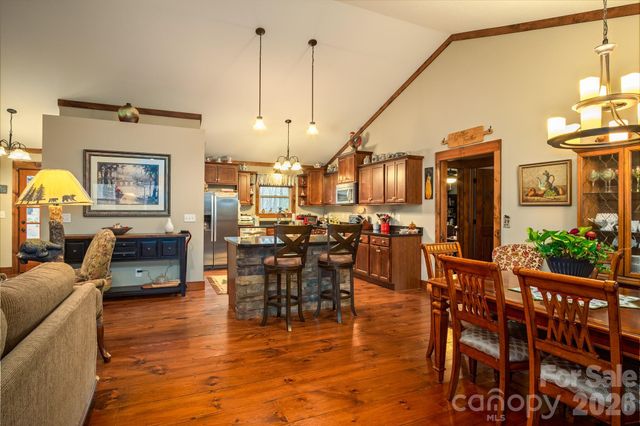 1600 Black Oak Drive, Sapphire, NC 28774