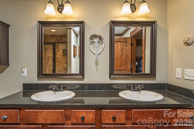 1600 Black Oak Drive, Sapphire, NC 28774