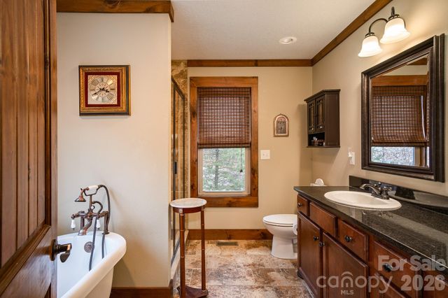 1600 Black Oak Drive, Sapphire, NC 28774