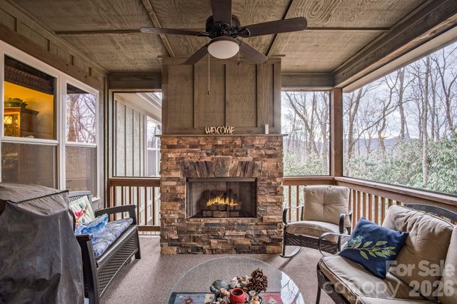 1600 Black Oak Drive, Sapphire, NC 28774