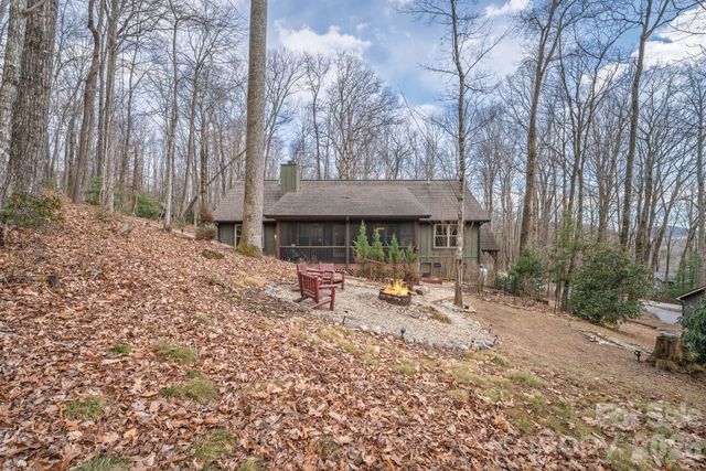 1600 Black Oak Drive, Sapphire, NC 28774