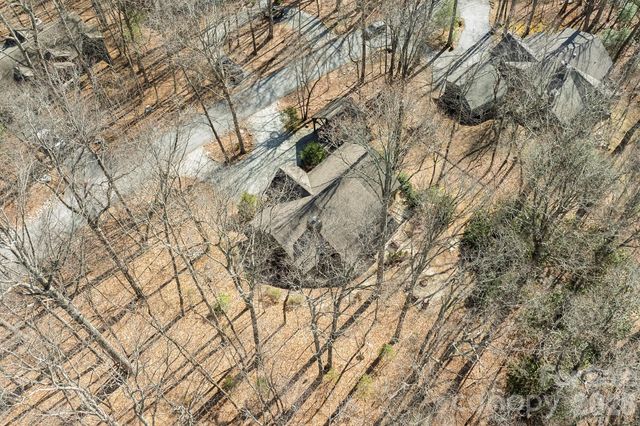 1600 Black Oak Drive, Sapphire, NC 28774