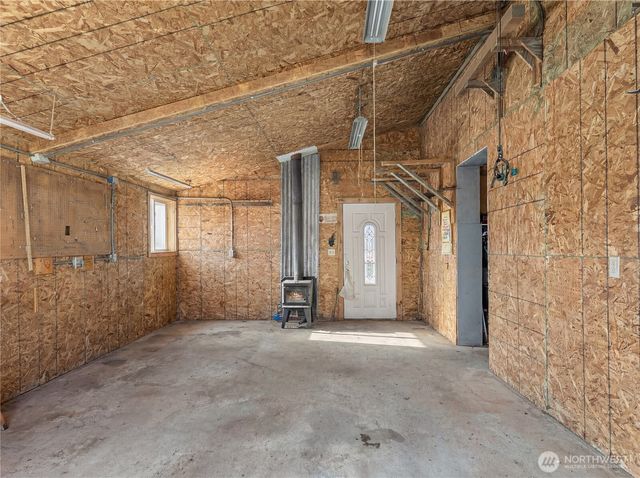 75 Purtteman Gulch Road, Chelan, WA 98816