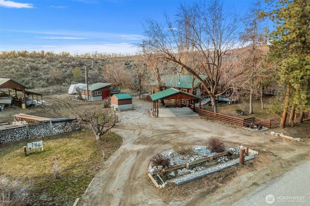 75 Purtteman Gulch Road, Chelan, WA 98816