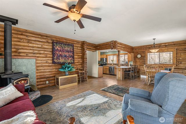 75 Purtteman Gulch Road, Chelan, WA 98816