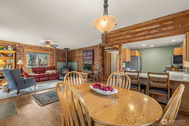 75 Purtteman Gulch Road, Chelan, WA 98816