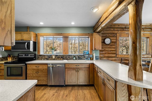 75 Purtteman Gulch Road, Chelan, WA 98816