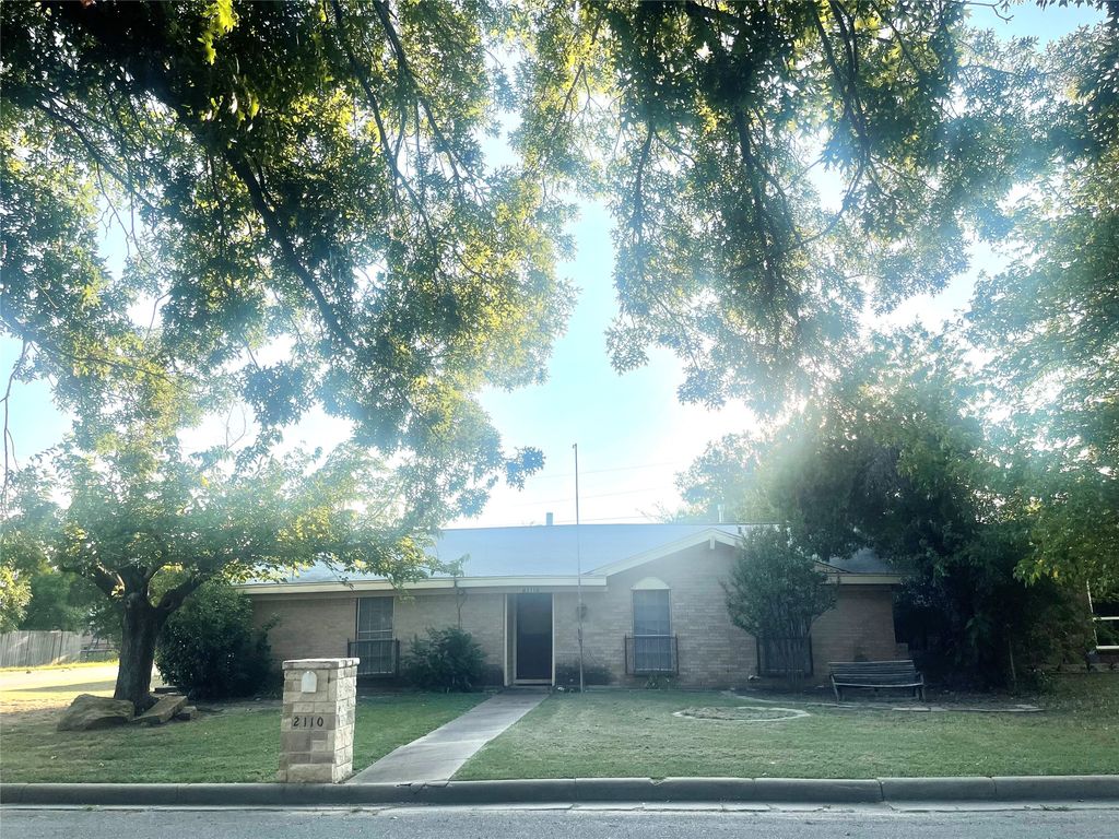 2110 SE 25th Avenue, Mineral Wells, TX 76067