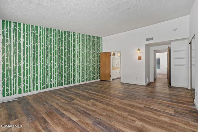 5708 Wilhelmina Avenue, Woodland Hills, CA 91367