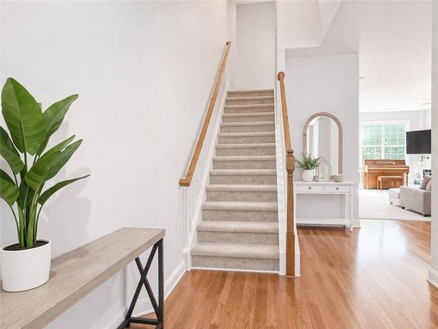 546 Woodland Park Terrace, Lawrenceville, GA 30043