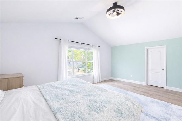 546 Woodland Park Terrace, Lawrenceville, GA 30043