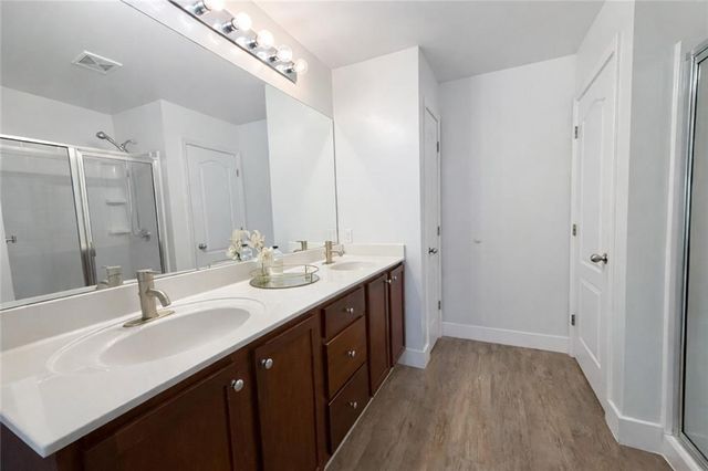 546 Woodland Park Terrace, Lawrenceville, GA 30043