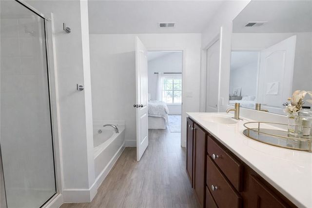 546 Woodland Park Terrace, Lawrenceville, GA 30043