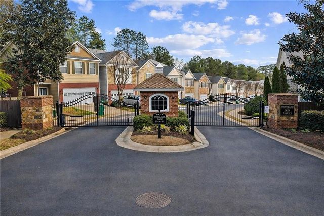 546 Woodland Park Terrace, Lawrenceville, GA 30043