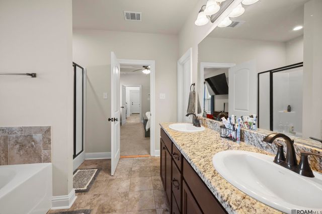 13711 Fig Dr, Denham Springs, LA 70726