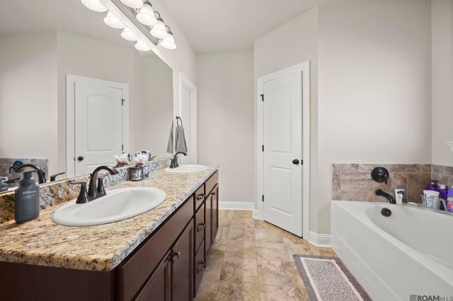 13711 Fig Dr, Denham Springs, LA 70726