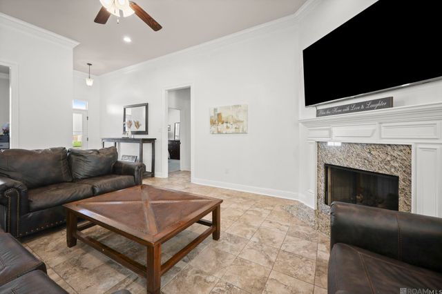 13711 Fig Dr, Denham Springs, LA 70726