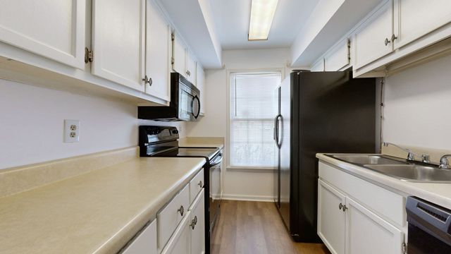426 Westfield Dr, Nashville, TN 37221