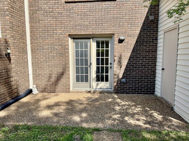 426 Westfield Dr, Nashville, TN 37221