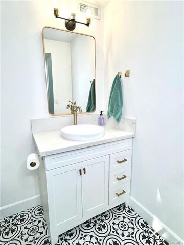 2012 Poplar, Running Springs, CA 92382