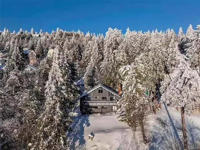 2012 Poplar, Running Springs, CA 92382