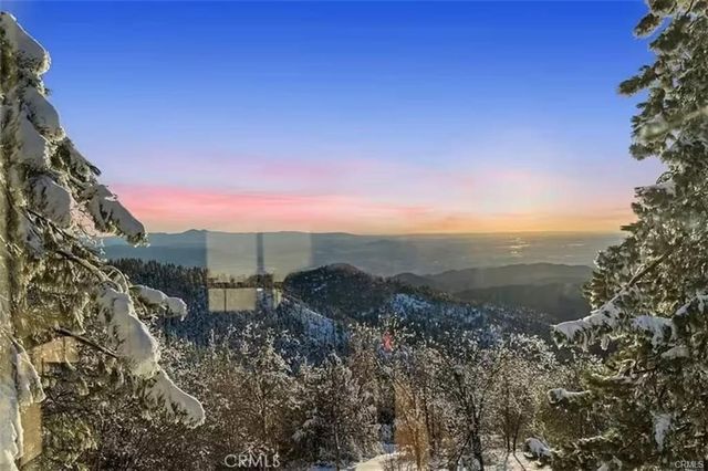 2012 Poplar, Running Springs, CA 92382