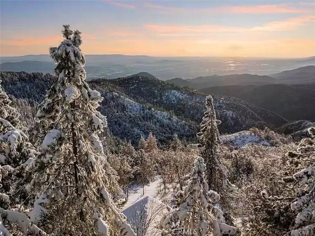 2012 Poplar, Running Springs, CA 92382