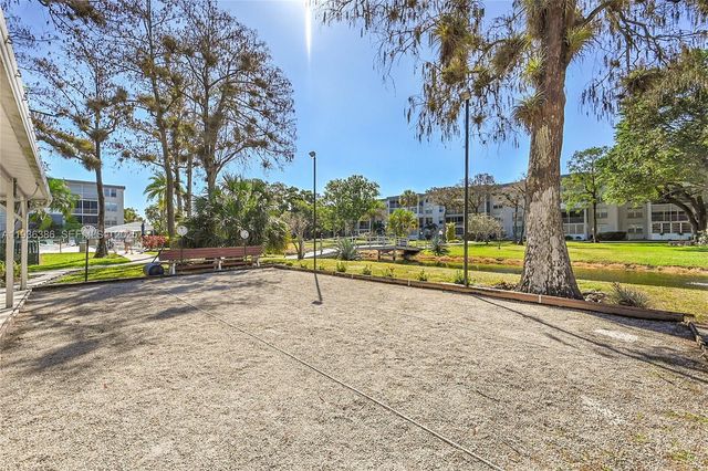 4850 NW 29th Ct 125, Lauderdale Lakes, FL 33313