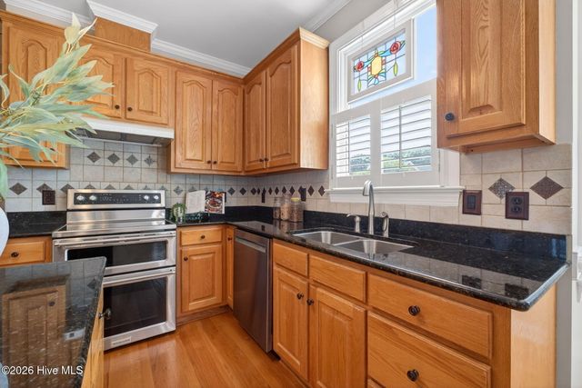 109 Lockfield Drive, Clayton, NC 27520