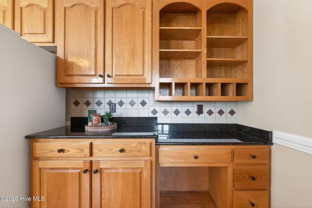 109 Lockfield Drive, Clayton, NC 27520