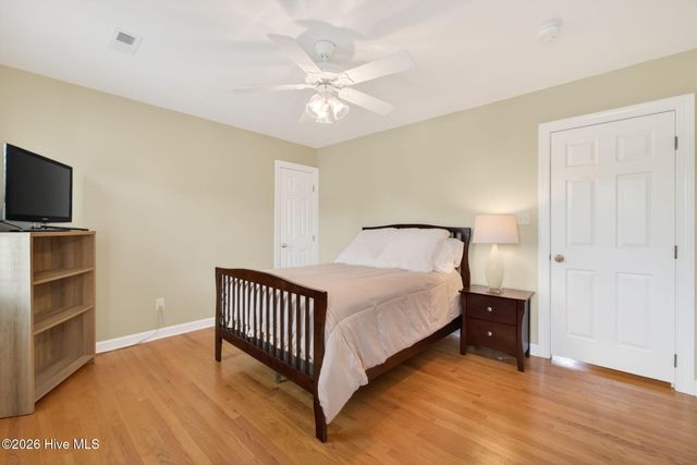 109 Lockfield Drive, Clayton, NC 27520