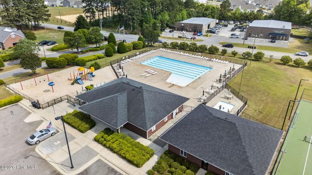 109 Lockfield Drive, Clayton, NC 27520