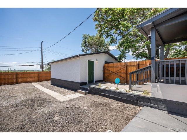 1614 E Ash St, Pueblo, CO 81001