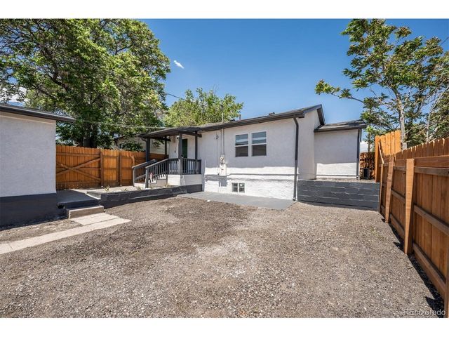 1614 E Ash St, Pueblo, CO 81001