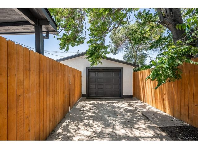 1614 E Ash St, Pueblo, CO 81001