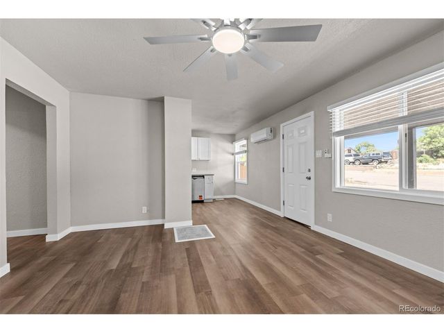 1614 E Ash St, Pueblo, CO 81001