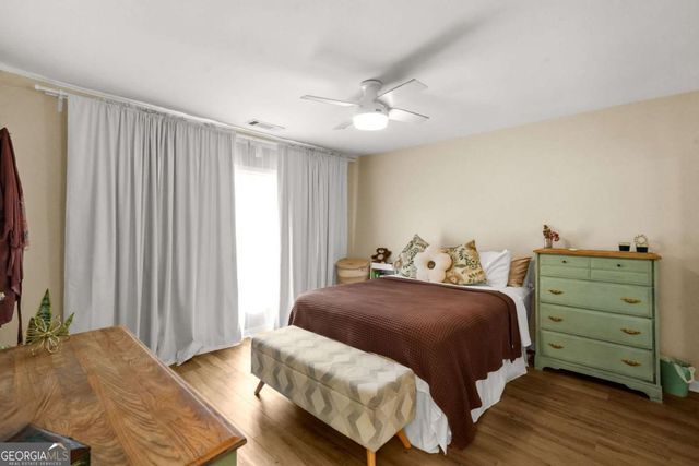 557 Picketts Bend Court, Marietta, GA 30008