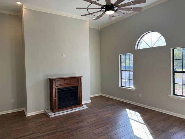 305 Rifle Lane, Lonoke, AR 72086