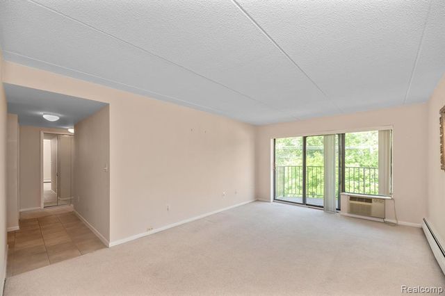 35300 Woodward Avenue 404, Birmingham, MI 48009