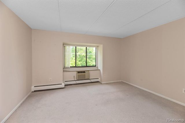 35300 Woodward Avenue 404, Birmingham, MI 48009