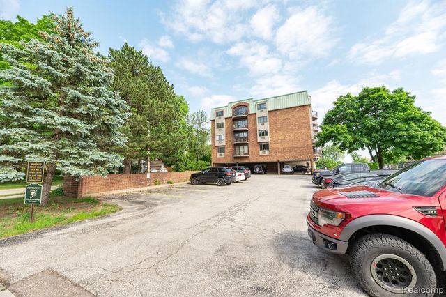 35300 Woodward Avenue 404, Birmingham, MI 48009