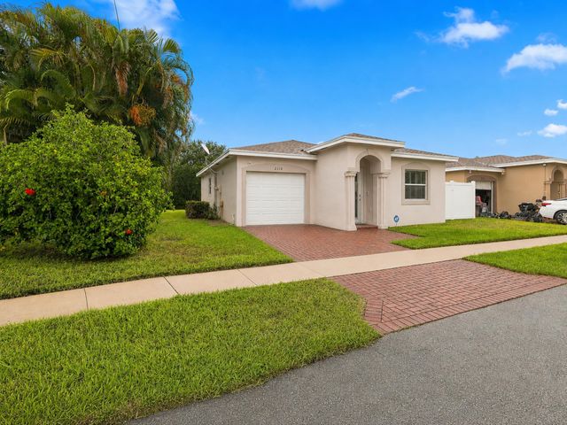2118 E RIDGE Circle E, Boynton Beach, FL 33435